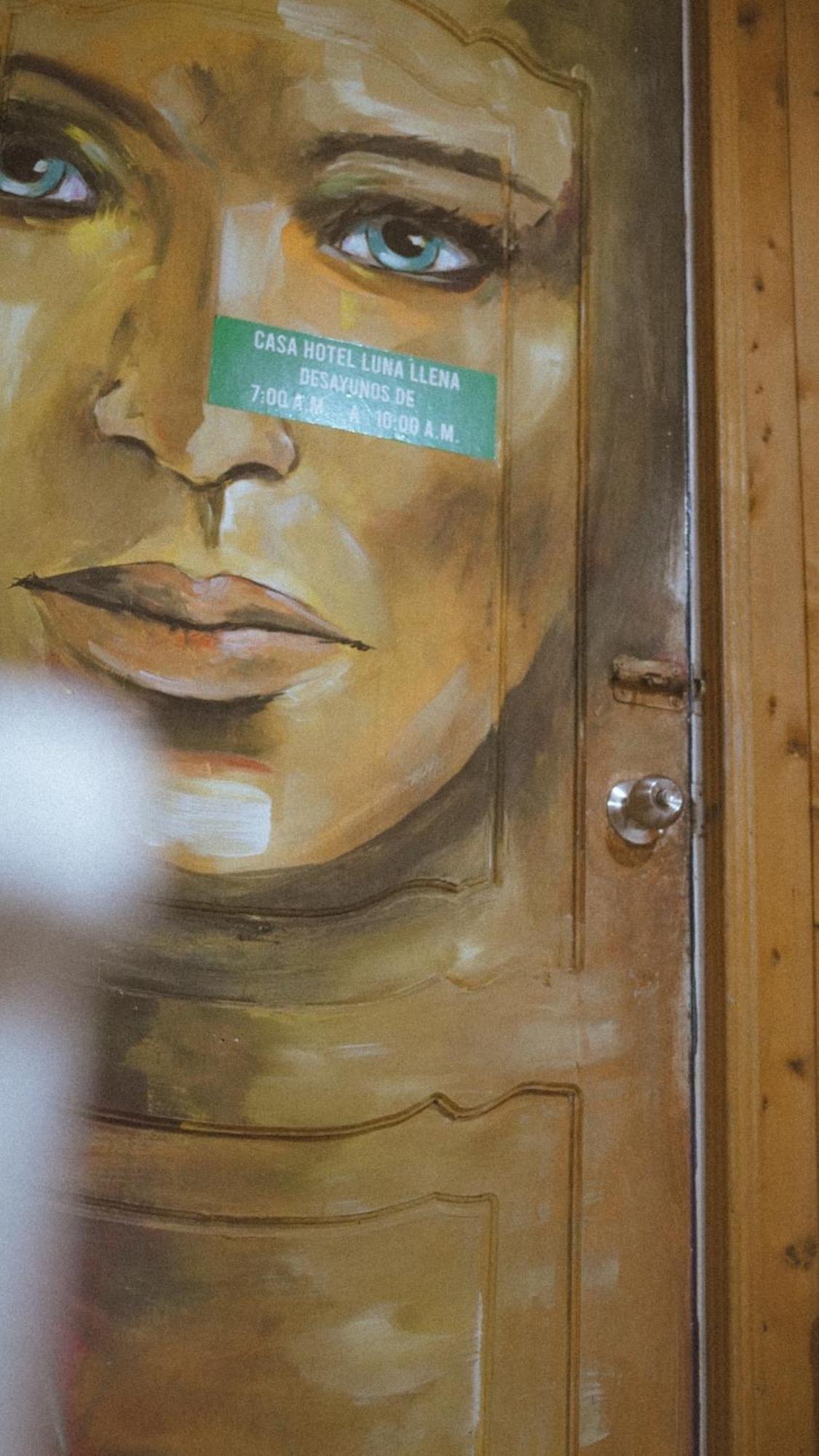 Hostal Luna Llena Getsemani Картахена Экстерьер фото
