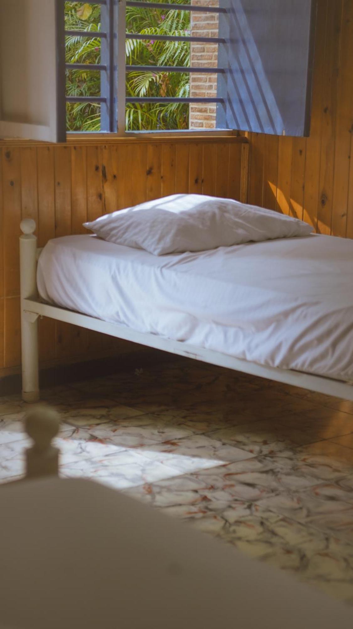 Hostal Luna Llena Getsemani Картахена Экстерьер фото