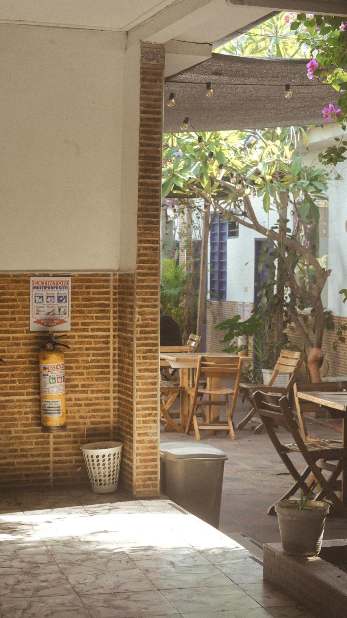 Hostal Luna Llena Getsemani Картахена Экстерьер фото